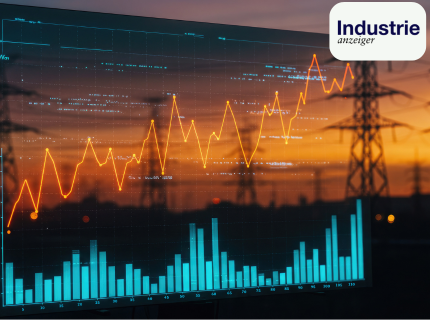Moderne Industrieanlage mit digitalem Energiesymbol als Darstellung nachhaltiger Energieversorgung und Effizienzstrategien
